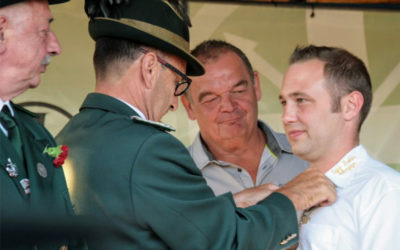 Bürgerkönig erneut aus eigenen Reihen
